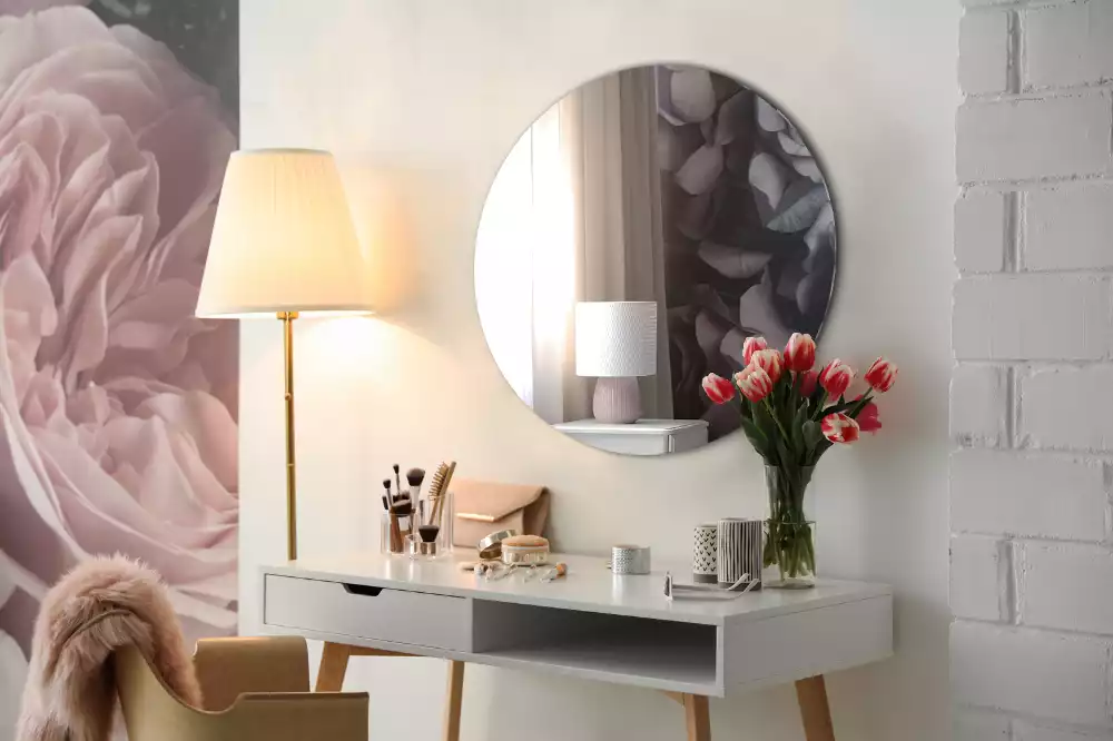 Rund spegel utan ram