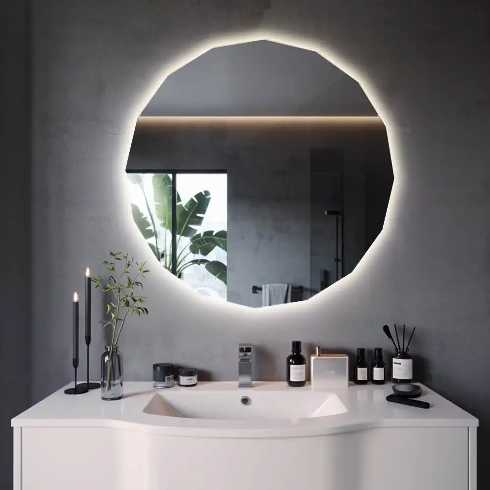 Geometrisk spegel med LED-belysning