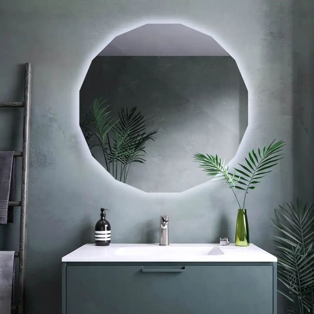 Geometrisk spegel med LED-belysning